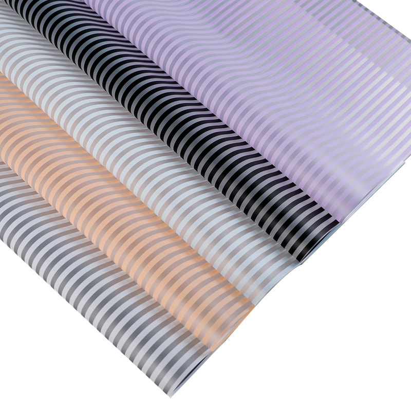 Striata matte flos charta involvens