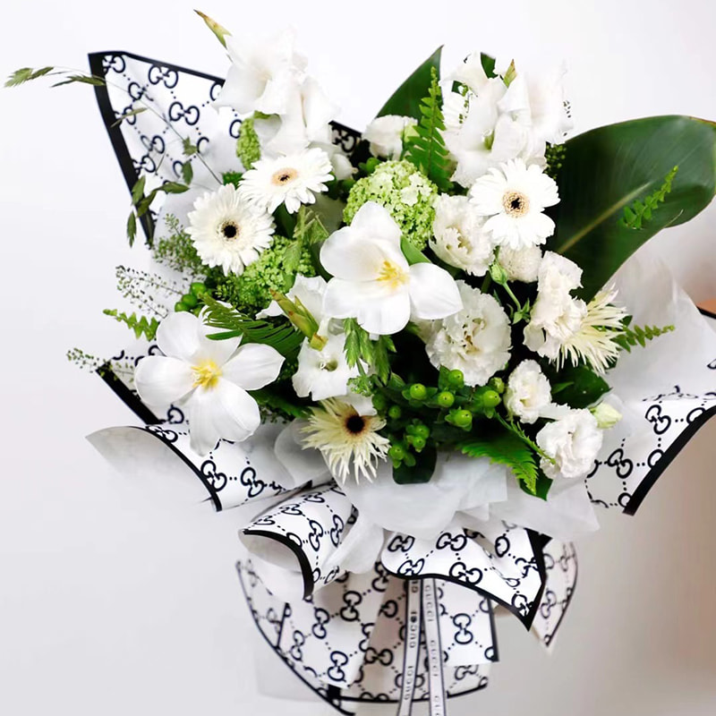 Fashionable G-Flower Wrapping Paper
