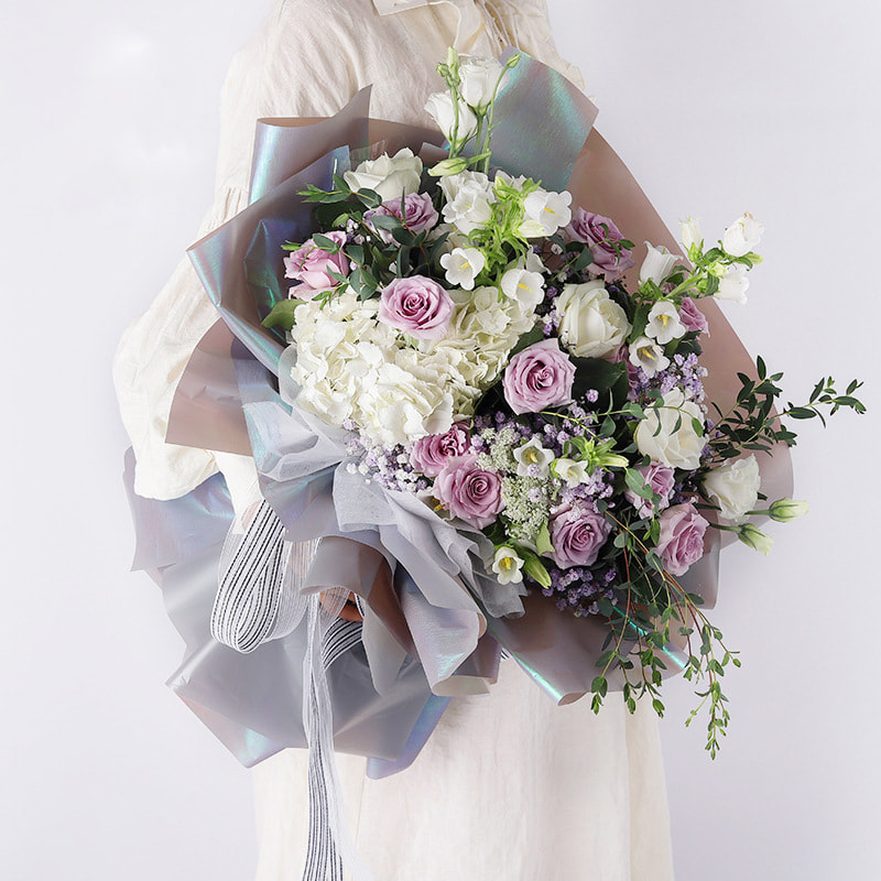 Caelum sidereum Glitter Bouquet Wrapping Paper